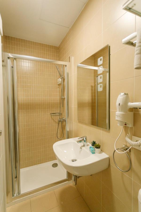 Appartement O&L Lumbreras: Bright Duplex With Private Terrace à Séville Extérieur photo